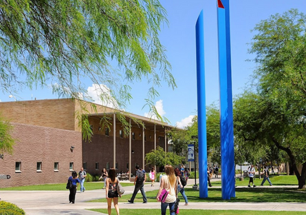 Image of a building on the Paradise Valley Community College campus